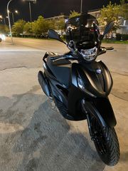 Piaggio Beverly 400 2024 Deep  black