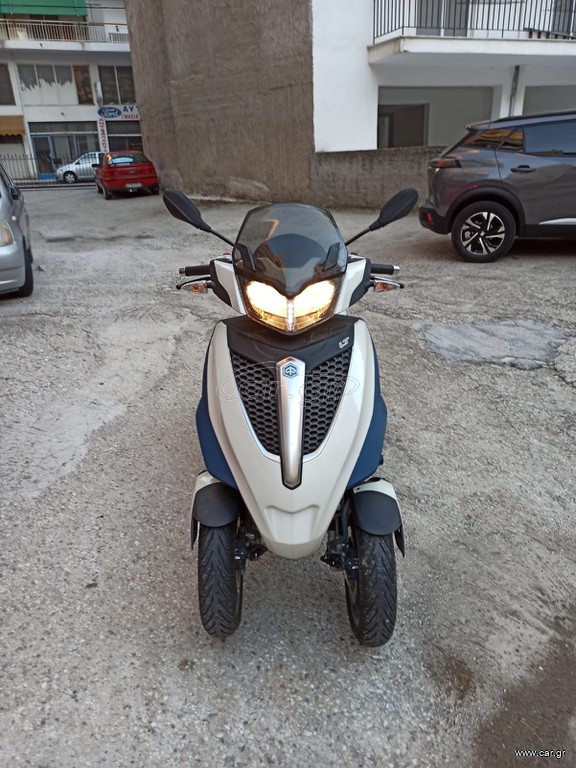 Piaggio MP3 300 LT 2011