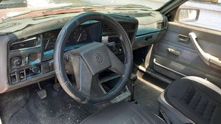 Opel Ascona 1981 1300-thumb-2