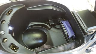 Yamaha XMAX 300 2021-thumb-18