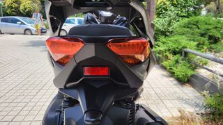 Yamaha XMAX 300 2021-thumb-7