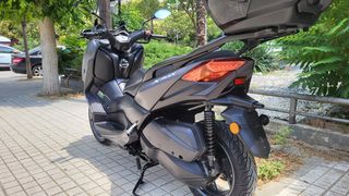 Yamaha XMAX 300 2021-thumb-35