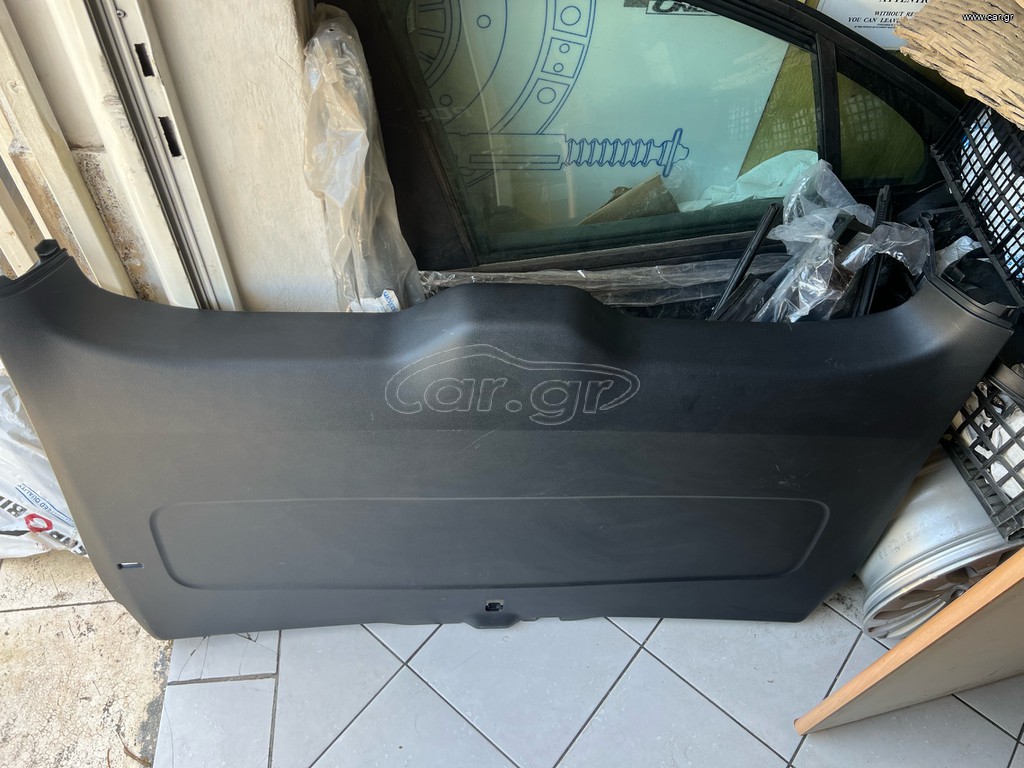 Mercedes Vito ‘15-25 (W447) Καλλυμα/Επενδυση τζαμοπορτας/5ης πόρτας A4477400151 / A4477471800 / A4477400151