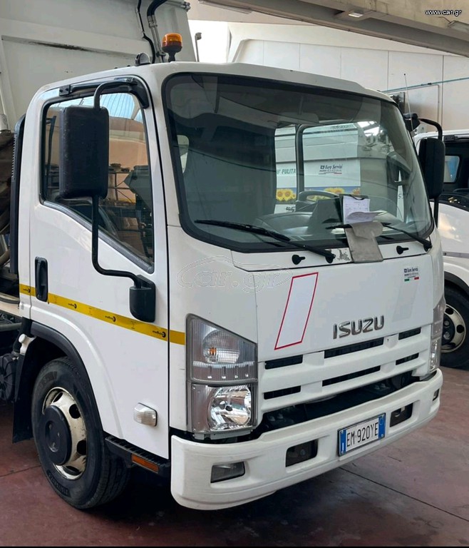 Απορριμματοφόρο Isuzu 2013 P75