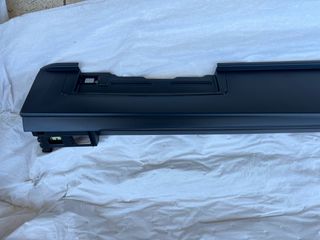 Mazda CX-30 ‘19-26 δεξιός πλαστικός μαρσπιες (Body Kit/Side Skirt) DFR5-51P41-thumb-1