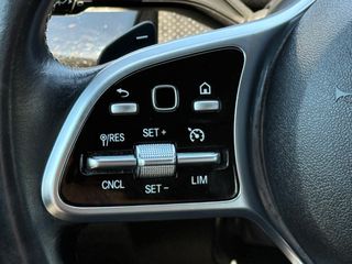 Mercedes-Benz A 200 2020-thumb-35