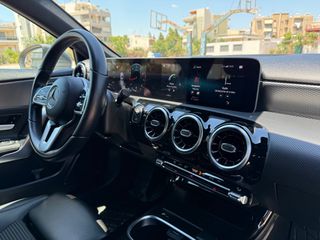 Mercedes-Benz A 200 2020-thumb-39