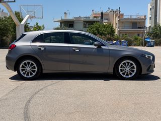 Mercedes-Benz A 200 2020-thumb-17