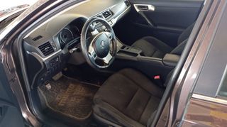Lexus CT 200h 2012-thumb-4