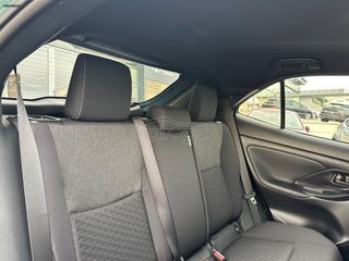Toyota Yaris Cross 2026 1.5L  130HP  STYLE  ΕΤΟΙΜΟΠΑΡΑΔΟΤΟ+ΔΩΡΟ ΑΣΦΑΛΕΙΑ+SERVICE-thumb-13