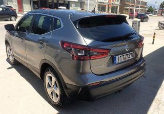 Nissan Qashqai 2018-thumb-10