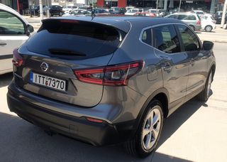 Nissan Qashqai 2018-thumb-16