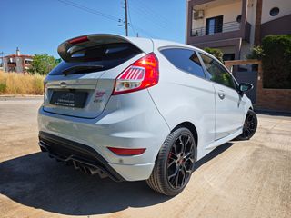 Ford Fiesta 2016 ST200-thumb-1
