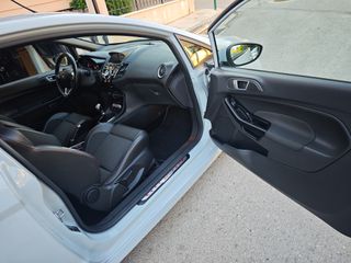 Ford Fiesta 2016 ST200-thumb-39