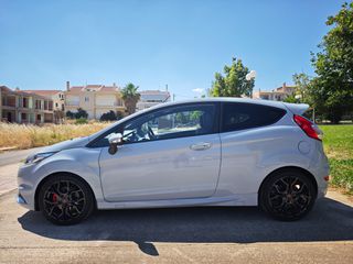 Ford Fiesta 2016 ST200-thumb-11