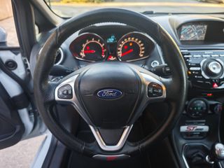 Ford Fiesta 2016 ST200-thumb-22