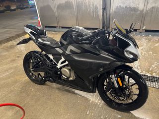 CFmoto 300 SR 2022