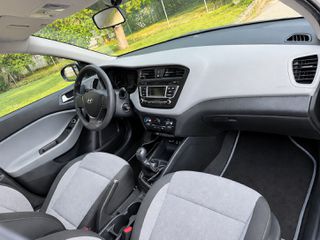 Hyundai i 20 2016-thumb-4