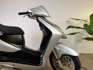 Honda Dylan 150 2008-thumb-15