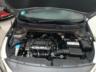 Hyundai i 20 2017 1.2 PASSION NAVIGATION-thumb-38