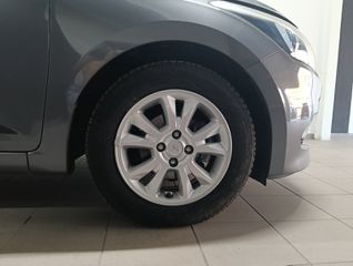 Hyundai i 20 2017 1.2 PASSION NAVIGATION-thumb-43