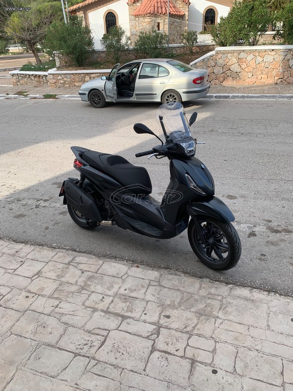 Piaggio Beverly 400 2023 HPE S