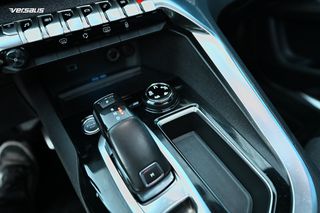 Peugeot 5008 2017 g-thumb-12