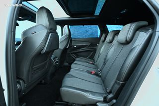 Peugeot 5008 2017 g-thumb-23