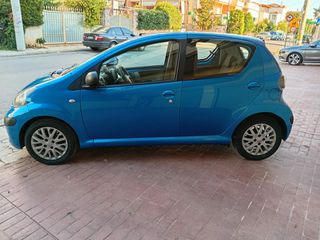 Toyota Aygo 2010 1000cc5θυρο AUTOMATIC 100000XLM EΛΛ.ΑΝΤ.-thumb-2