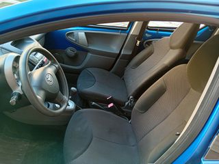 Toyota Aygo 2010 1000cc5θυρο AUTOMATIC 100000XLM EΛΛ.ΑΝΤ.-thumb-5