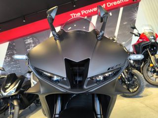 Honda CBR 600RR 2026-thumb-4