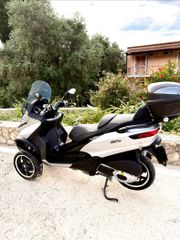 Piaggio MP3 2015