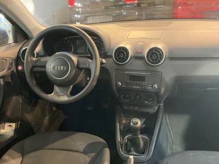 Audi A1 2018-thumb-11