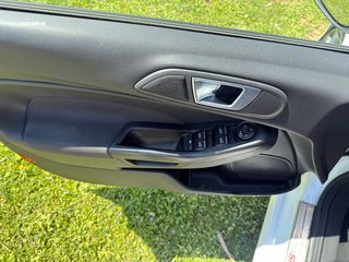 Ford Fiesta 2017 ST LINE-thumb-14
