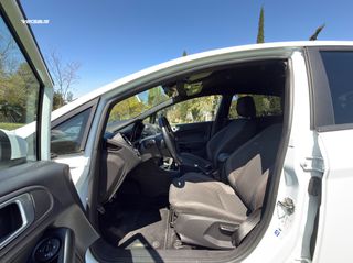 Ford Fiesta 2017 ST LINE-thumb-15