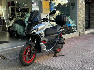 Aprilia SR GT 200 2023 SPORT / Βαλίτσα / 2 κλειδιά