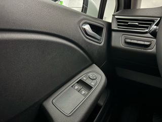 Renault Clio 2021 Business 1.0  V SCe-thumb-33