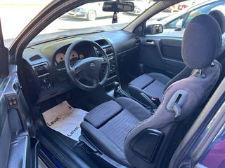 Opel Astra 2000 SPORT-thumb-7