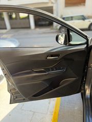 Toyota C-HR 2018-thumb-2