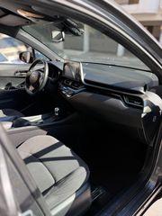 Toyota C-HR 2018-thumb-8