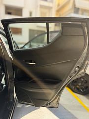 Toyota C-HR 2018-thumb-11