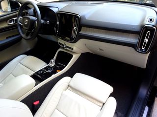 Volvo XC40 2022 INSCRIPTION 19'' ZANTEΣ MIRROR LINK NAVI CAMERA ΔΕΡΜΑ!!-thumb-12