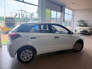 Hyundai i 20 2017-thumb-6