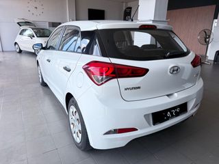 Hyundai i 20 2017-thumb-8