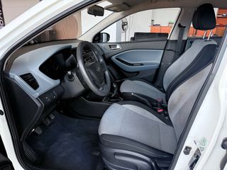 Hyundai i 20 2017-thumb-10