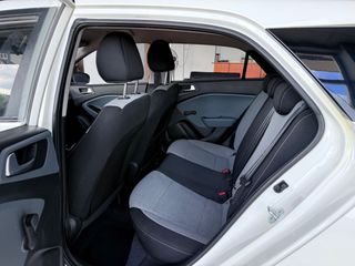 Hyundai i 20 2017-thumb-12