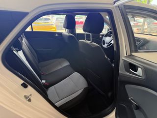 Hyundai i 20 2017-thumb-13