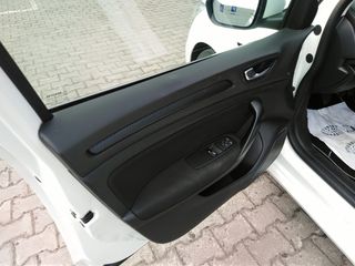 Renault Megane 2017 1.2   Tce  Nvigation-GPS-thumb-10