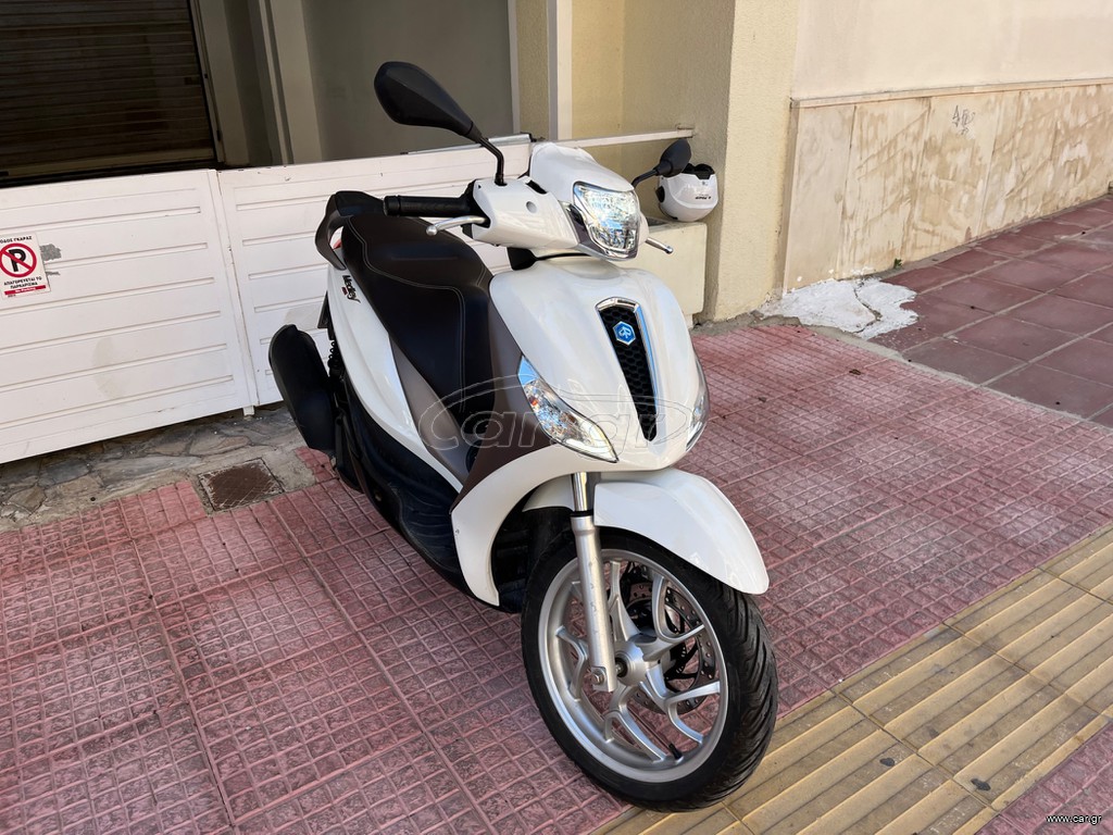 Piaggio Medley 150 2025