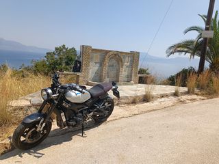 Yamaha XSR 900 2016-thumb-8